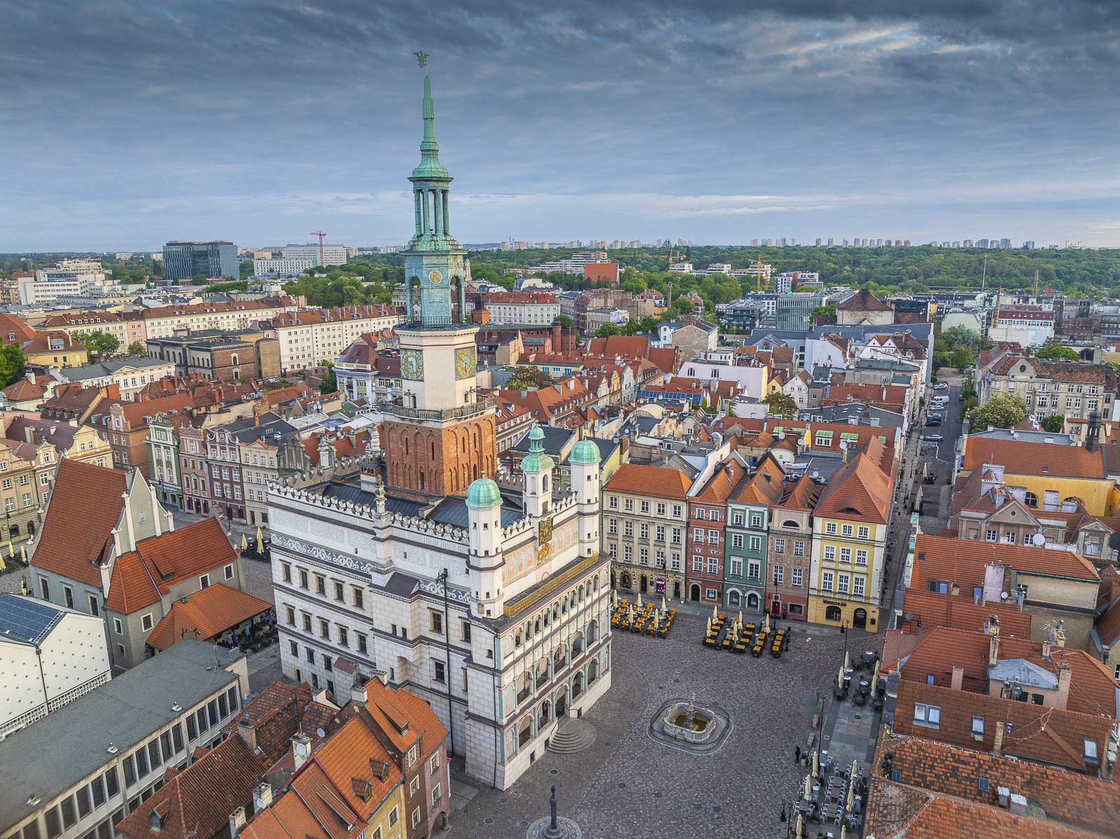 Diagnostyka paneli słonecznych dronem Bełchatów – szybka identyfikacja problemów