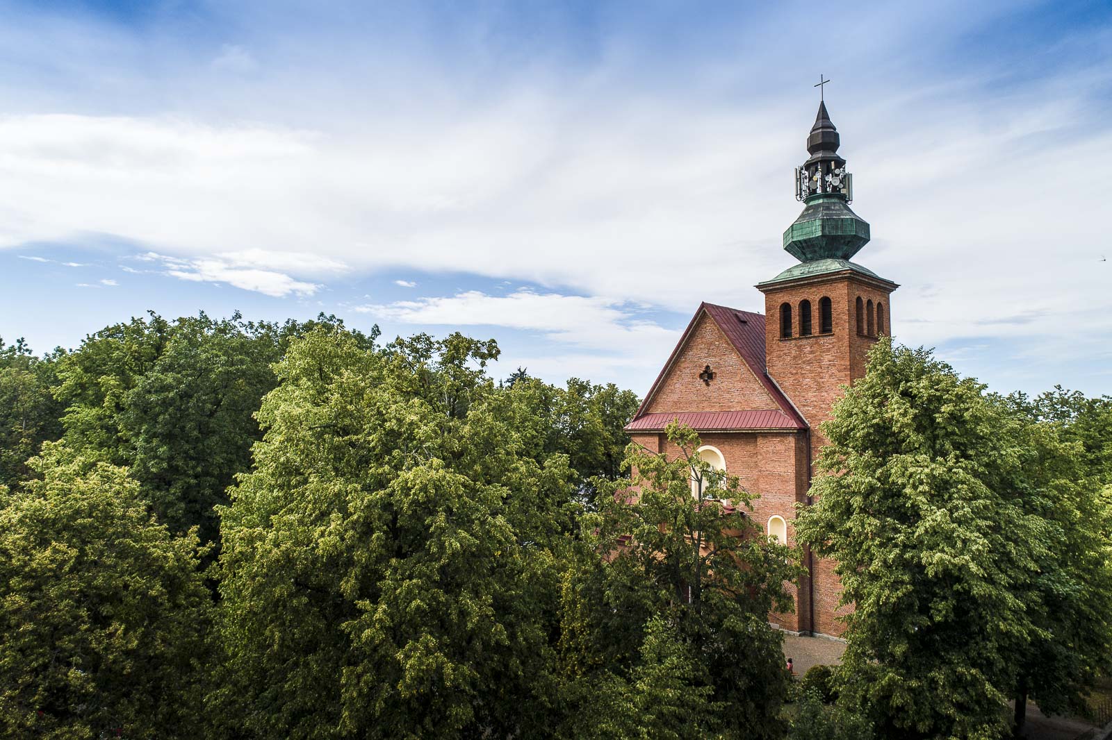 Diagnostyka paneli słonecznych dronem Zgierz – szybkie wykrywanie problemów