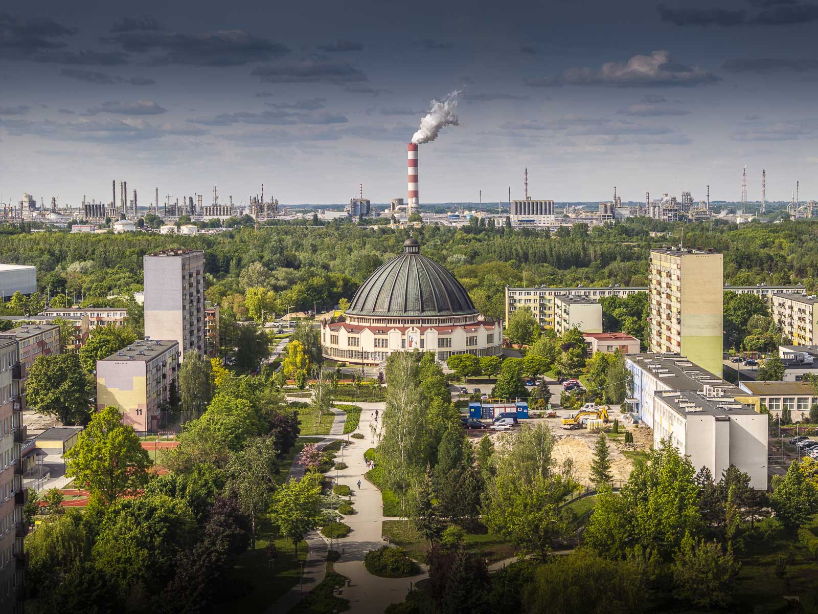 Inspekcja dachu dronem Piotrków Trybunalski – szybka kontrola pokrycia dachowego