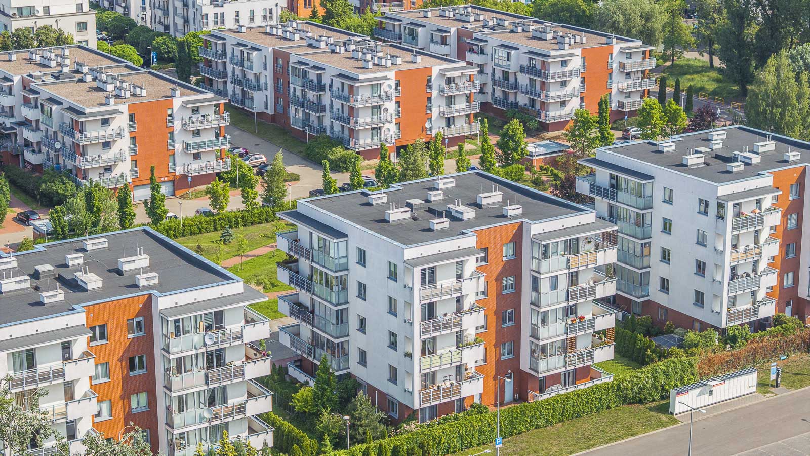 Zdjęcia mieszkań dronem Piotrków Trybunalski – profesjonalna prezentacja oferty sprzedaży