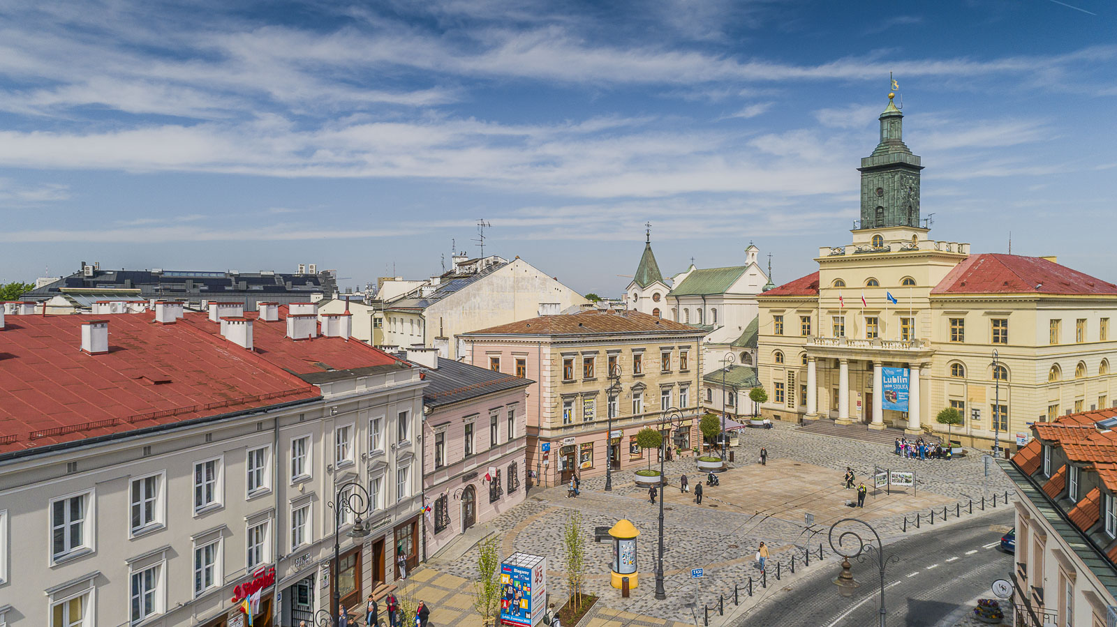 Fotografia hal przemysłowych dronem Aleksandrów Łódzki – obiekty komercyjne z powietrza