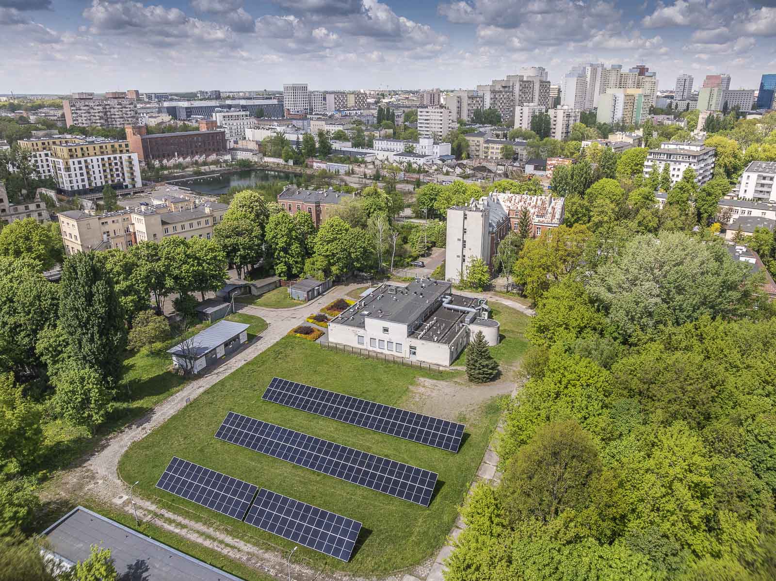 Kontrola kominów przy użyciu drona Radomsko – dokładna analiza bez rusztowań