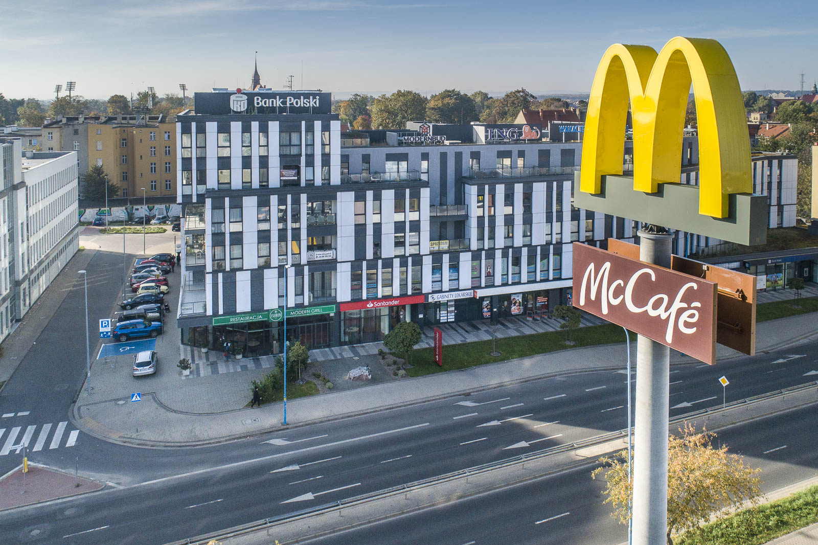 McDonald's Łódź zdjęcia lotnicze punkt gastronomiczny drive-thru